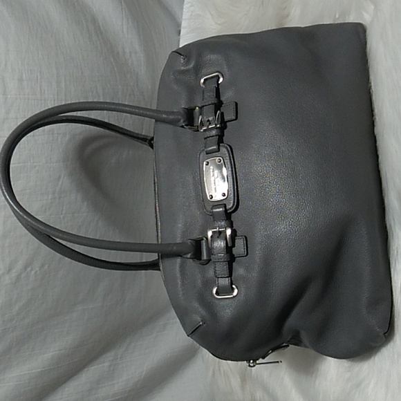 Michael Kors Extra Large Duffle Bag Tote Carry On Bag Gently Used - Picture 9 of 16